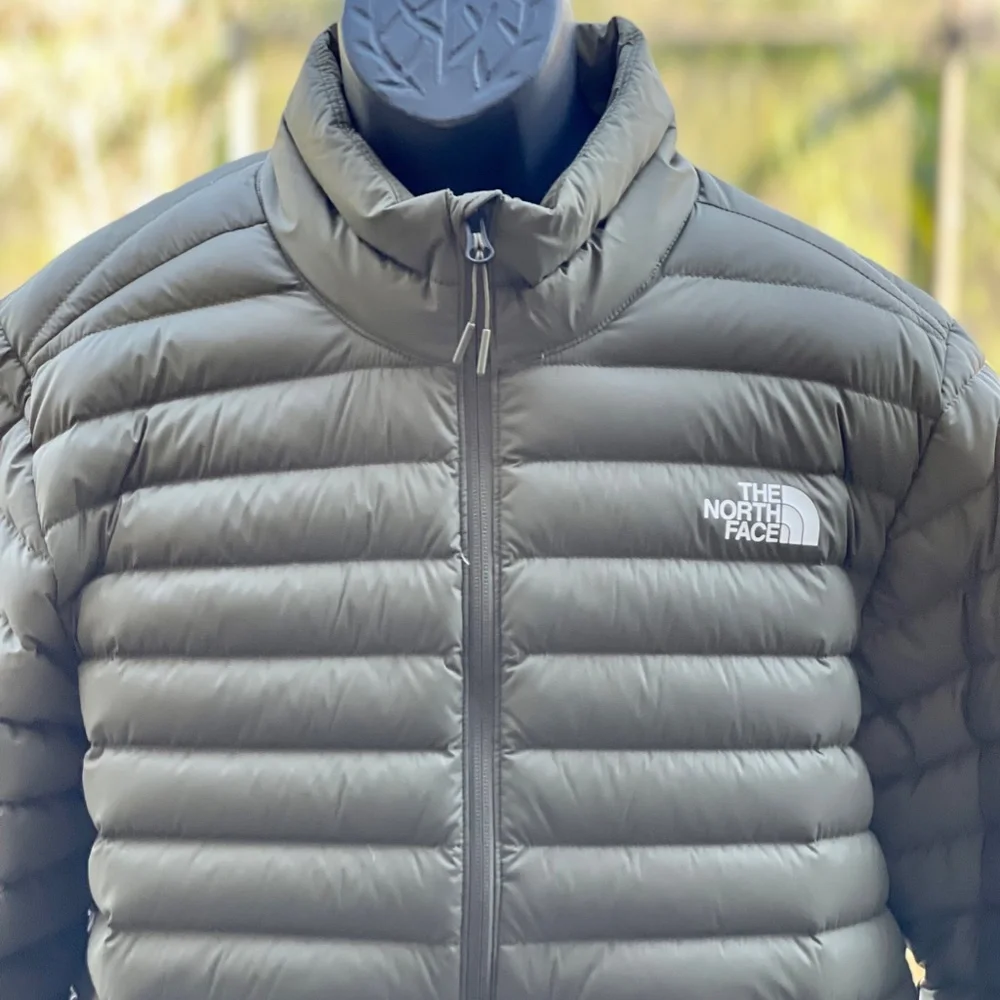 THE NORTH FACE STRETCH 700 FILL DOWN SLIM‎ FIT GOOSE DOWN JACKET (LARGE)